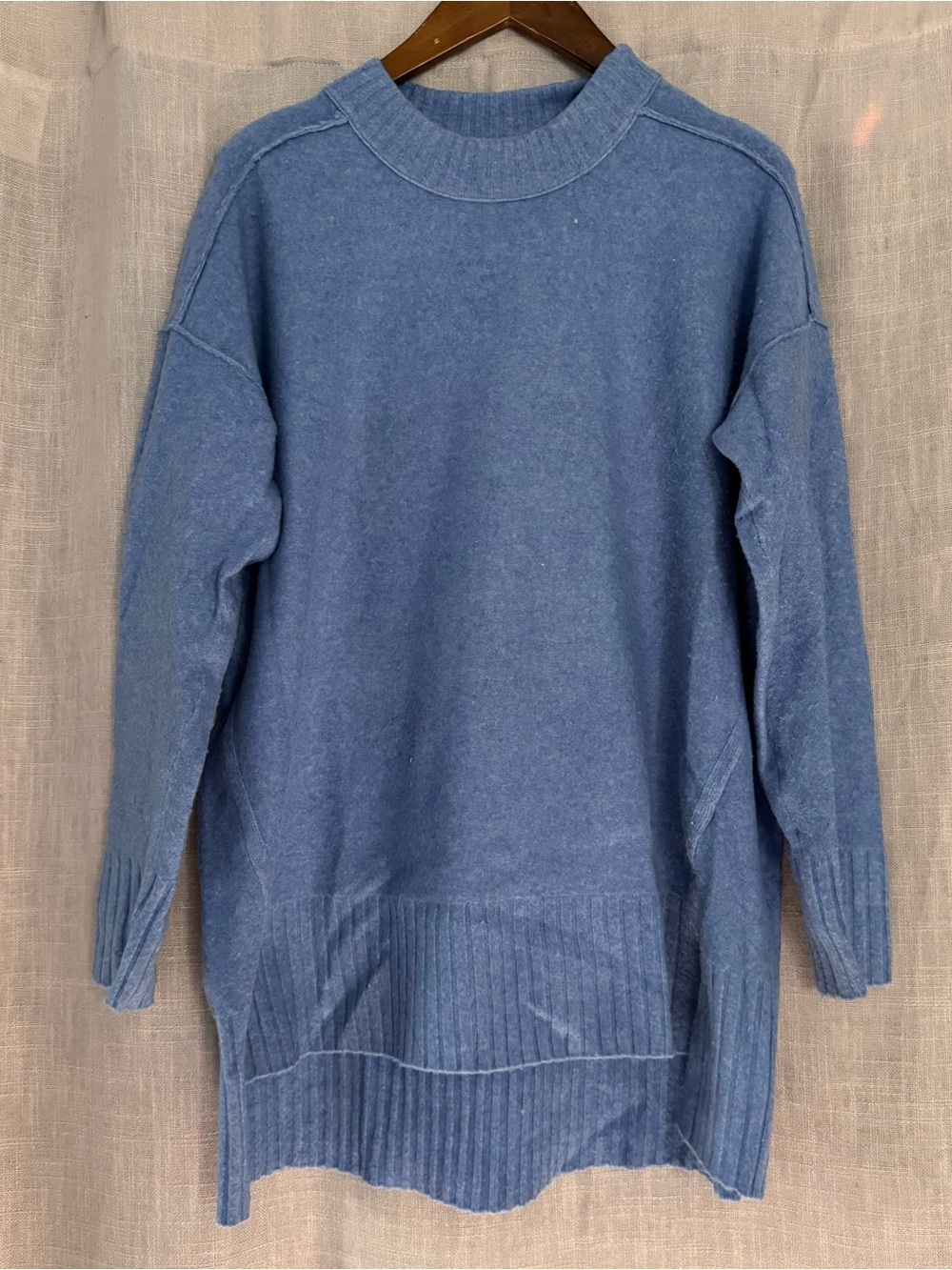 Free people oversized periwinkle sky blue long casual sweater size small